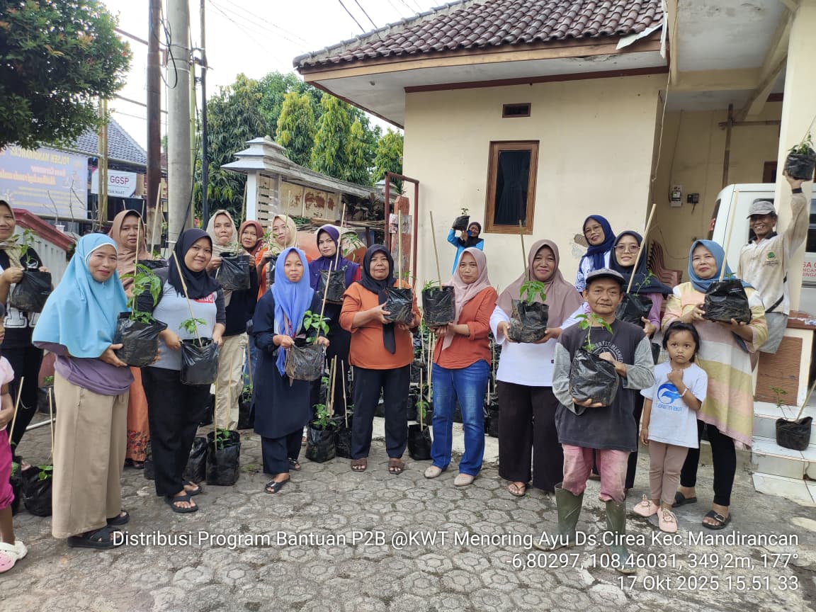 Pendistribusian Program Bantuan P2B Kepada Anggota KWT dan masyarakat